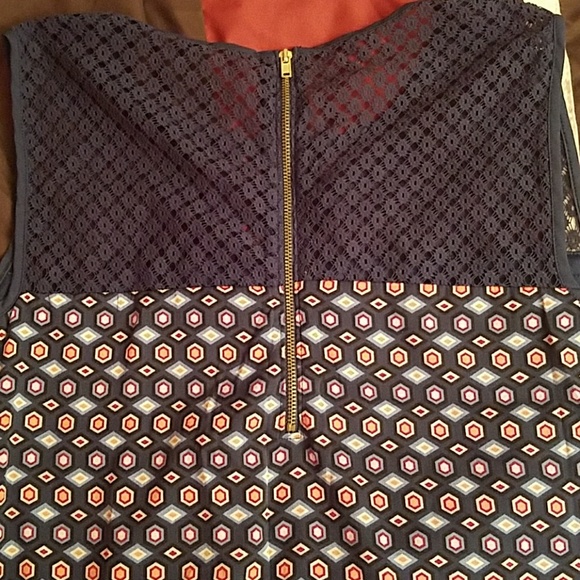 Work-appropriate Patterned Dress - Picture 2 of 2